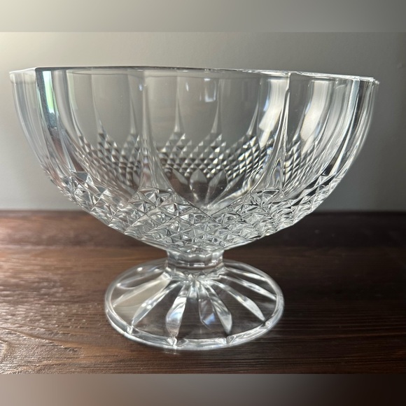 CRISTAL D'ARQUES-DURAND Long Champ 8" Crystal Footed Bowl - Picture 2 of 8